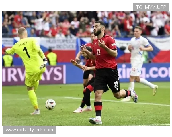 欧洲足球冬季转会窗口临近,各队引援计划受关注 欧洲足球冬季转会窗口临近,各队引援计划受关注