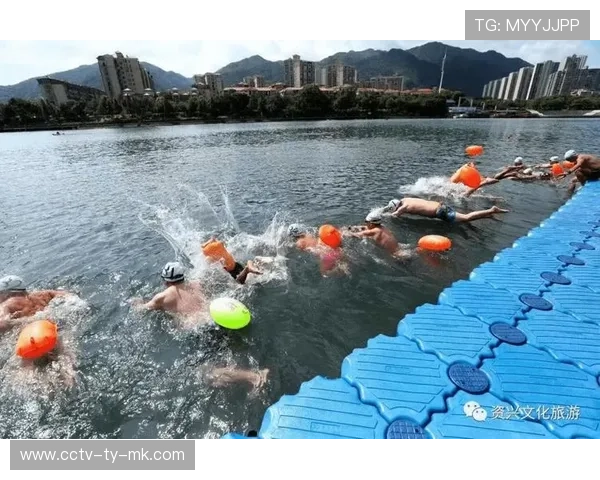 湖南冬泳公开赛成健康湖南建设载体,推动中老年人健身参与。